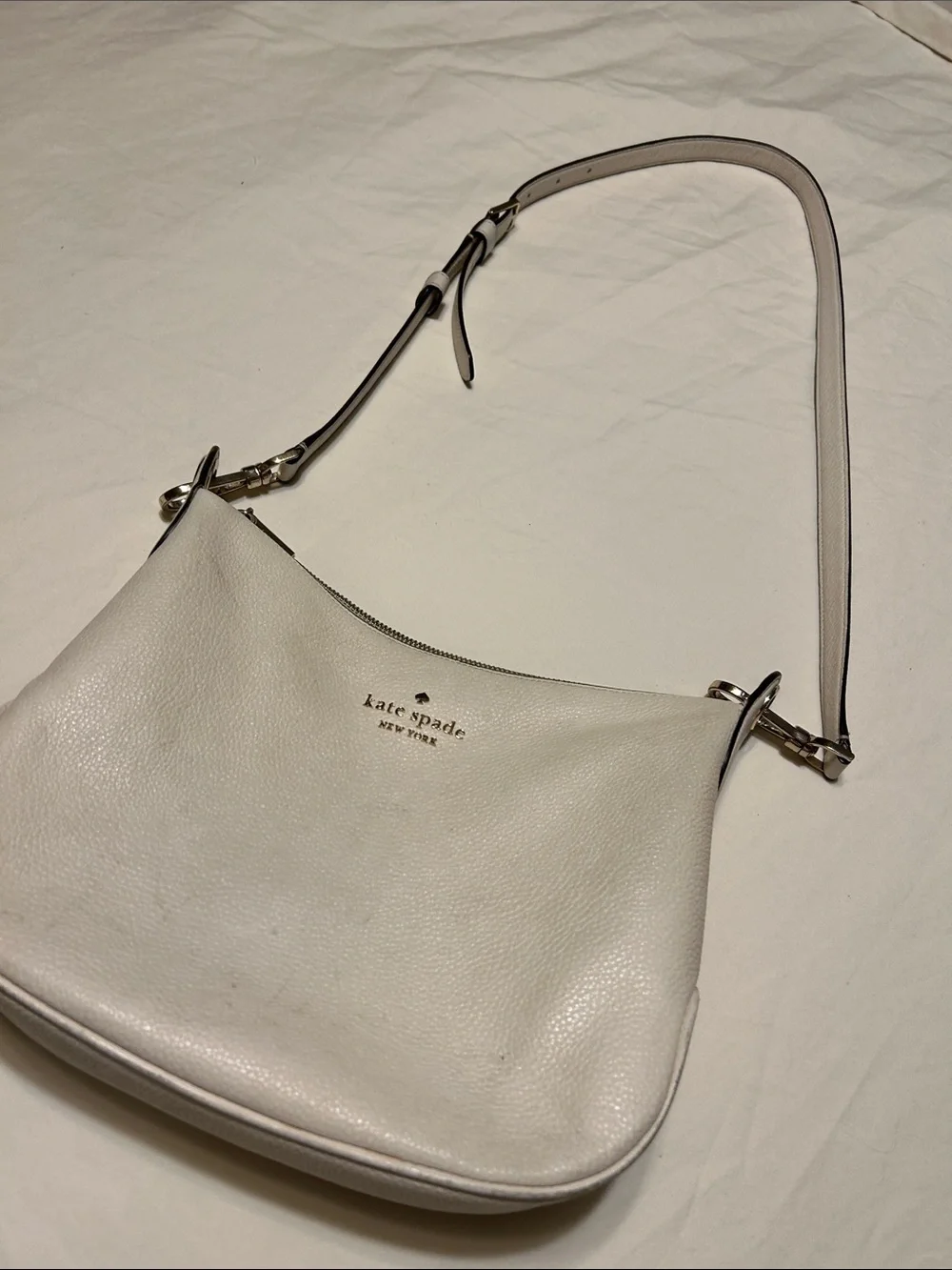 kate spade White Pebbled Leather Shoulder Bag